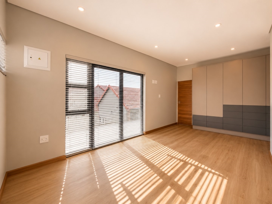 To Let 4 Bedroom Property for Rent in Wild Olive Estate Free State